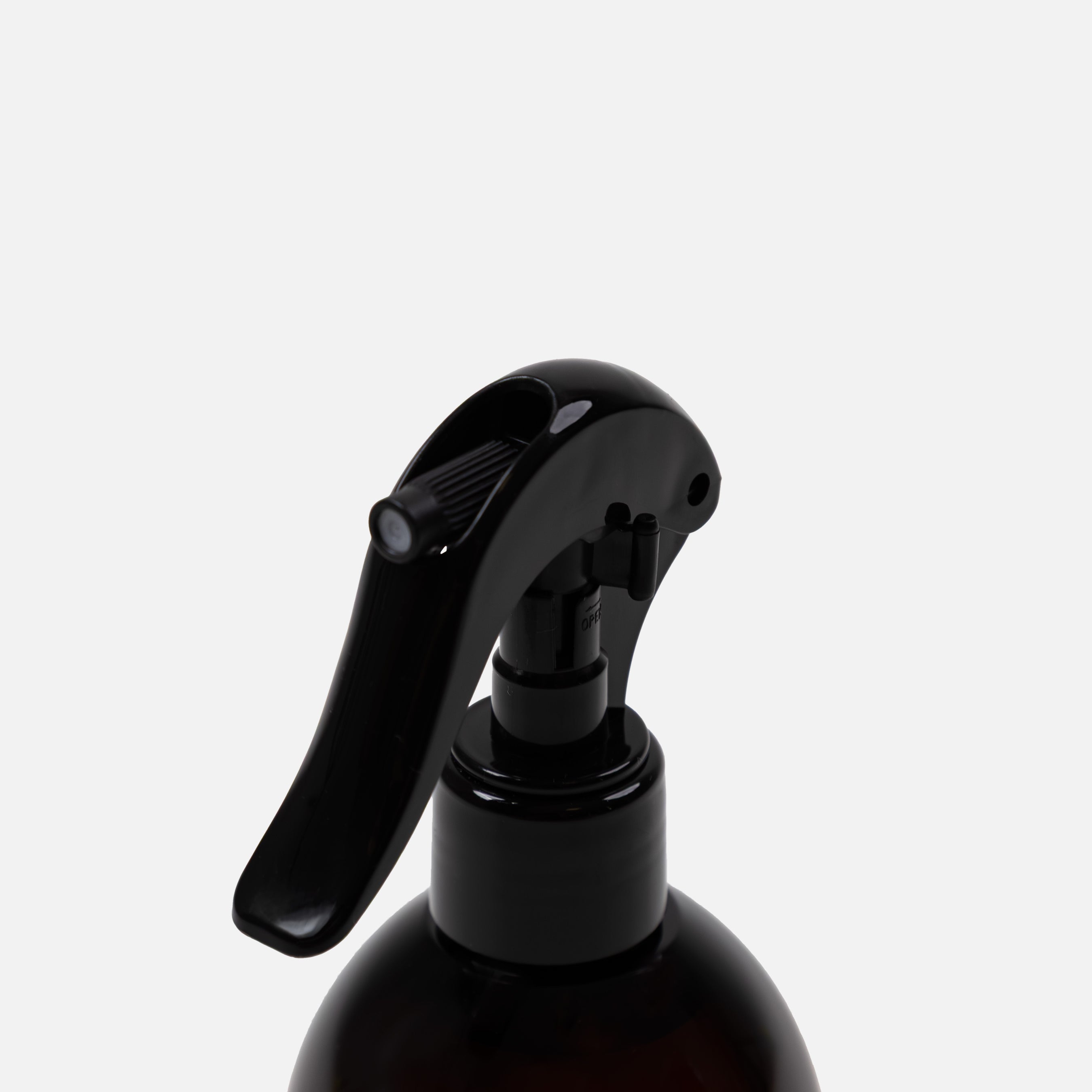 Spray pour assainir le tapis de sport et énergiser l'espace d'entraînement packshot gachette