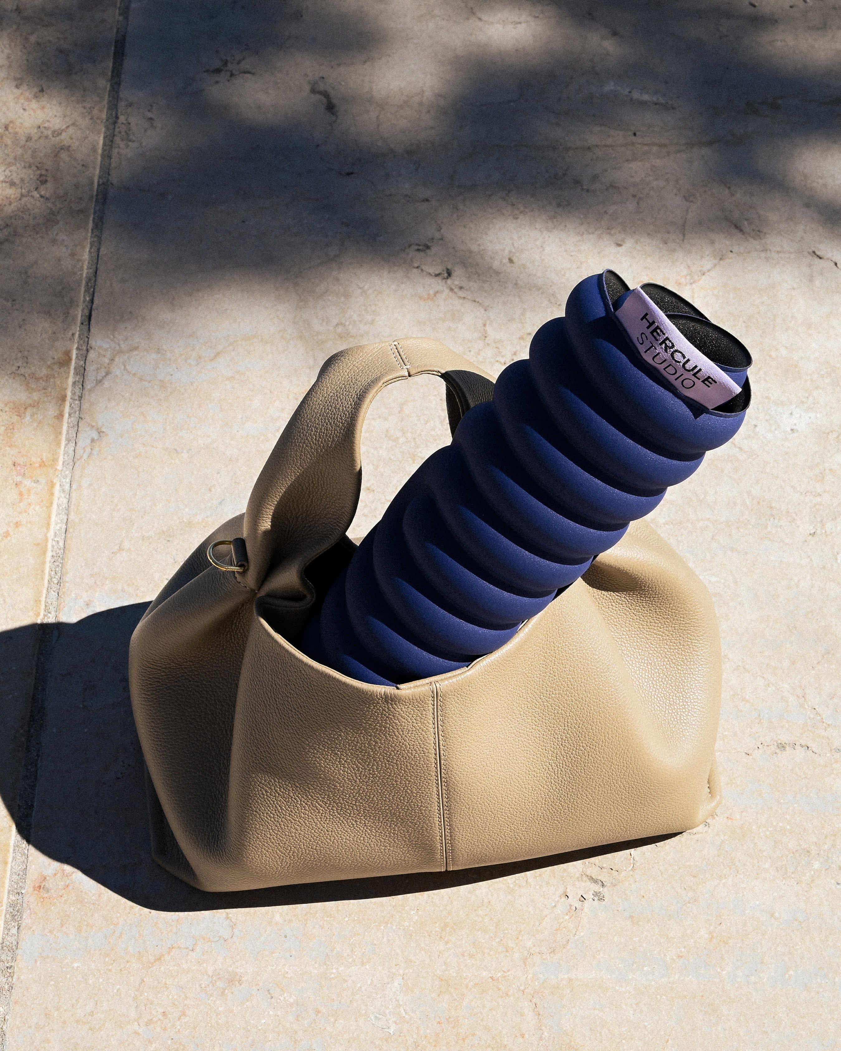 Pad Galé Hercule Studio navy, mini tapis 3-en-1 bleu nuit pour soutien ergonomique, accessoire nomade fabriqué en France