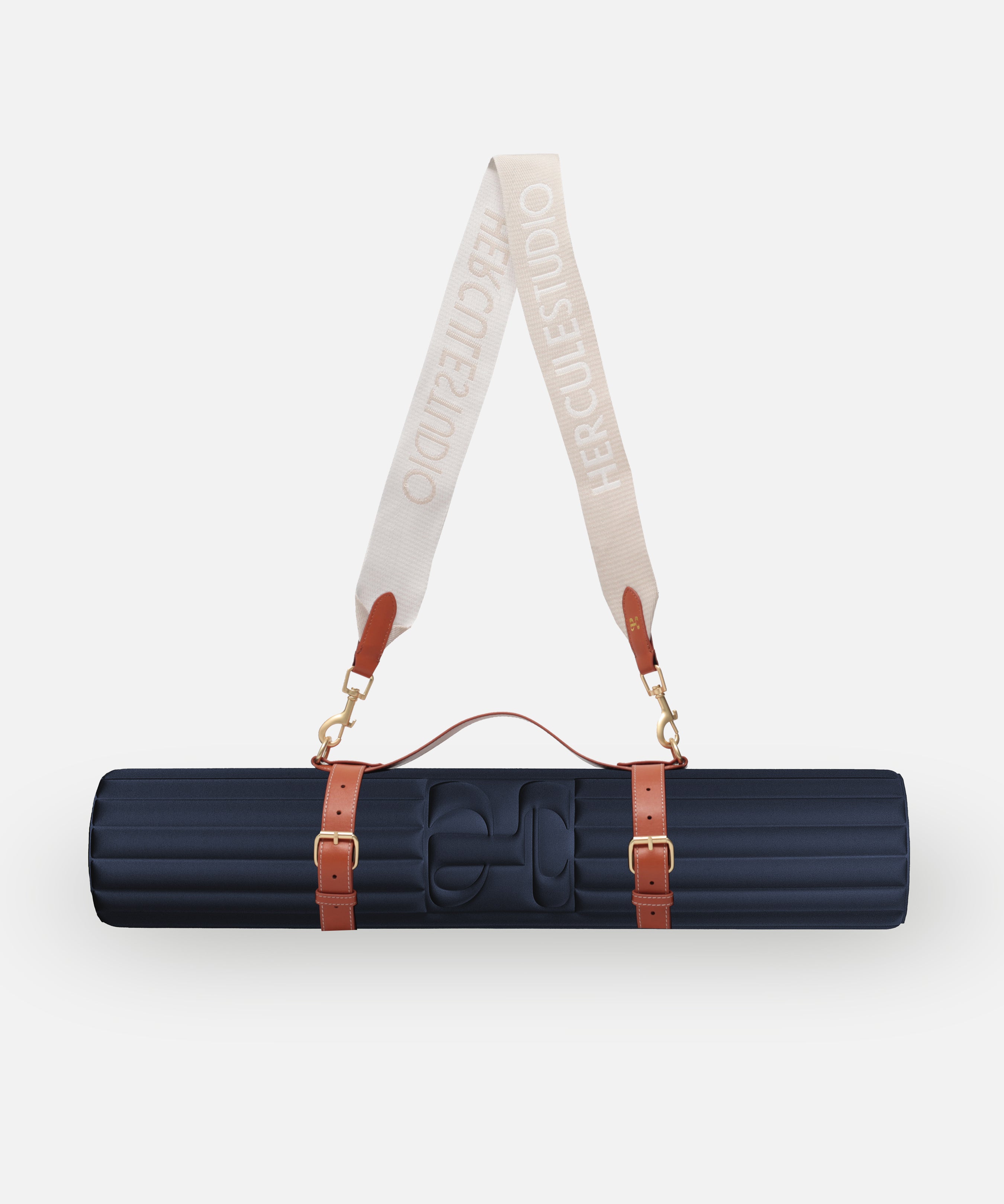 Bundle nomade Hercule Studio bleu marine navy avec tapis Archy design et sangle de transport pour tapis de sport, ensemble léger et élégant pour pilates et fitness en déplacement, made in France, packshot