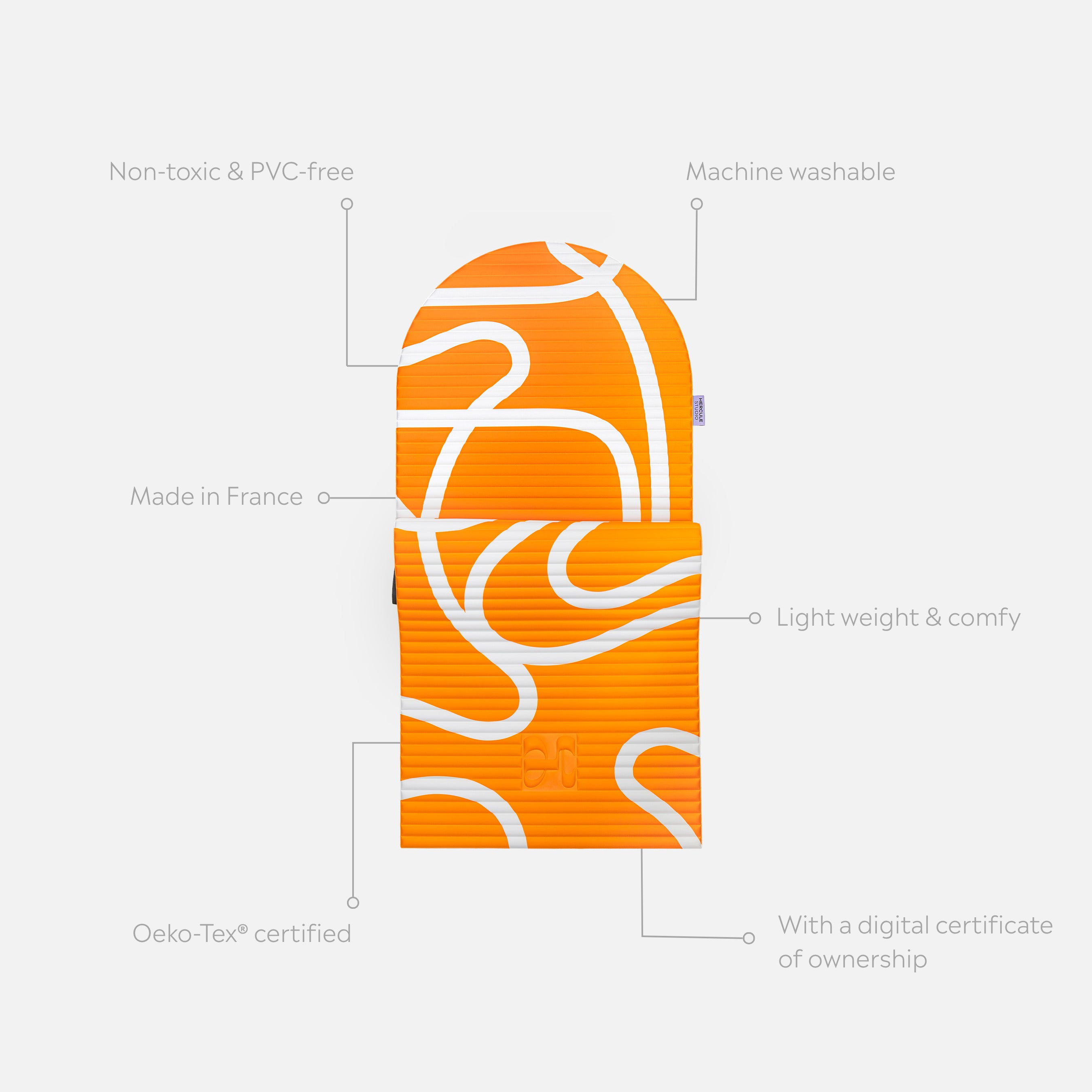 Tapis de sol pour le fitness le yoga et le pilates de la marque hercule studio modèle archy couleur bari orange pop packshot semi déplié avec éléments de réassurance