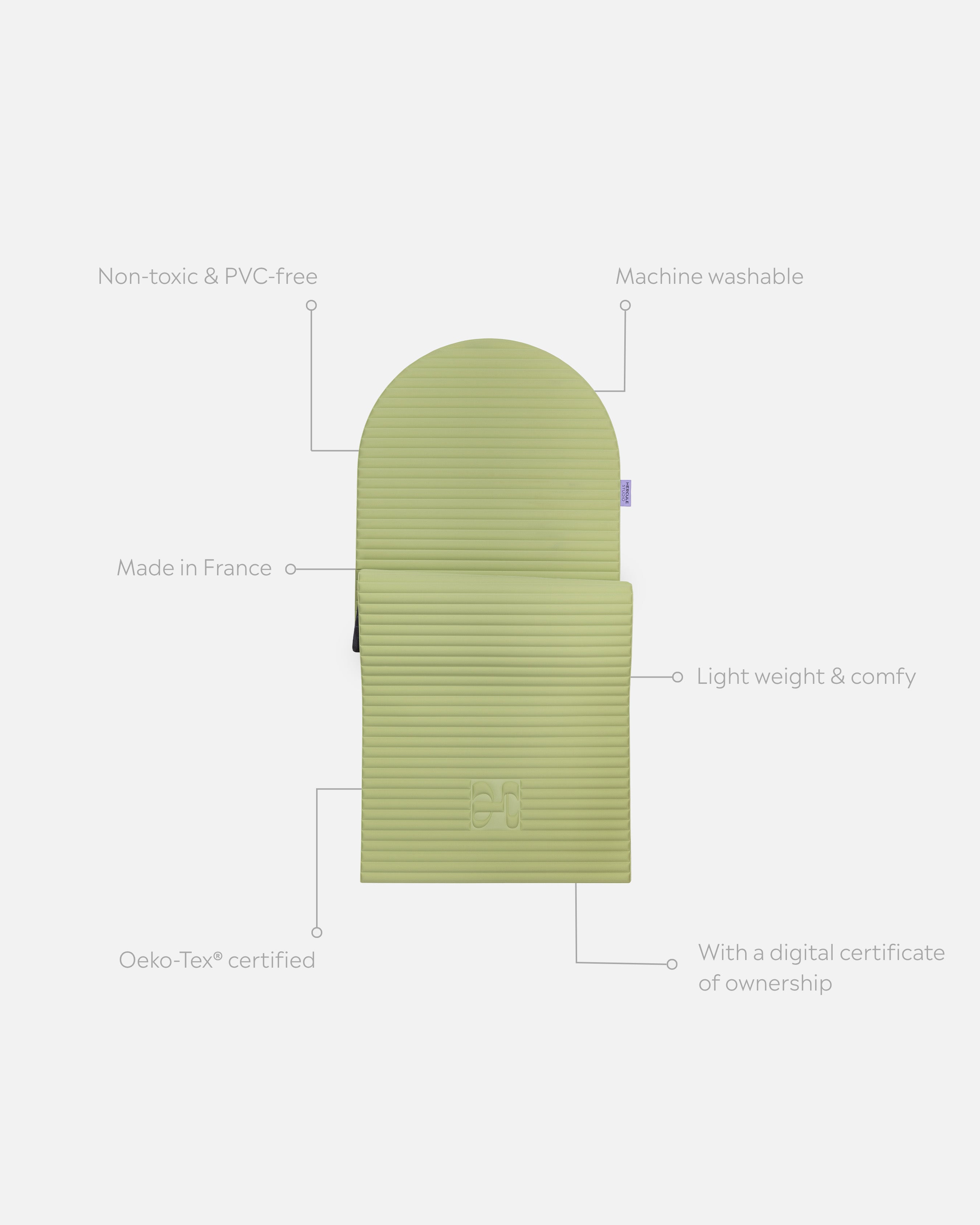 Tapis de sol pour le fitness le yoga et le pilates de la marque hercule studio modèle archy couleur pistache packshot semi déplié avec éléments de réassurance