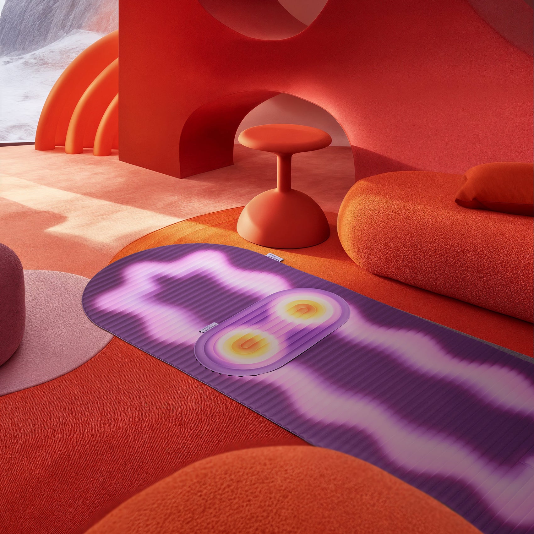Tapis de sol pour le fitness le yoga et le pilates de la marque hercule studio en collaboration avec uchronia modèle archy imprimé winter shooting déplié fond paysage enneigé réalisé par l'IA