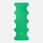 Tapis de sol pour le yoga de la marque hercule studio modèle mar couleur golf green packshot déplié