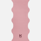 Hercule Studio Greige yoga mat unrolled, pink color, natural rubber PVC-free, high grip for a zen practice